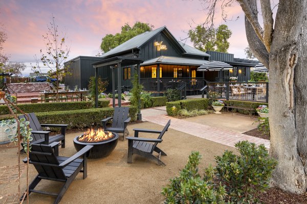 The Victor Restaurant and Bar by null
