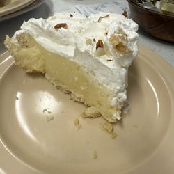 Dave's Diner - Banana cream pie