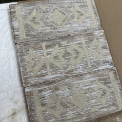 Board & Brush Lakewood Ranch, FL - The stencil work with glitter paint!