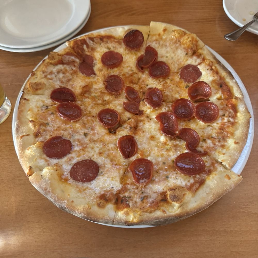 Trio American Bistro - Pepperoni And Heirloom Tomato Pizza - New American Near Me - Jackson, Wyoming Trio American Bistro - Pepperoni And Heirloom Tomato Pizza - New American Near Me - Jackson, Wyoming