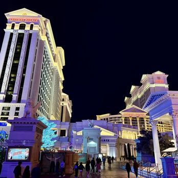 Caesars Palace - Entrance - VN - Hotels Near Me - Las Vegas, Nevada Caesars Palace - Entrance - VN - Hotels Near Me - Las Vegas, Nevada