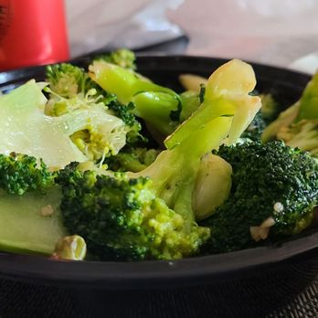 Tender Trap Restaurant - BROCCOLI W.GARLIC - Chinese Near Me - Toronto, Ontario Tender Trap Restaurant - BROCCOLI W.GARLIC - Chinese Near Me - Toronto, Ontario