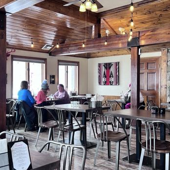 The Warming Hut - New American Near Me - Mammoth Lakes, California The Warming Hut - New American Near Me - Mammoth Lakes, California