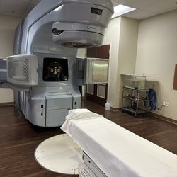 Arch Cancer Care - Radiation machine