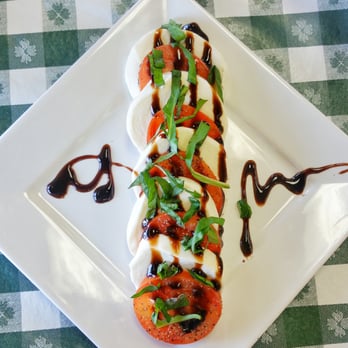 Mozzarelli - Caprese salad...couldn't finish it but it was very fresh and tasty. - Pizza Near Me - El Centro, California