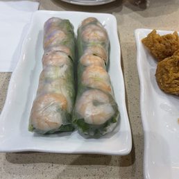 Veggie Salad Rolls / Gỏi Cuốn Chay