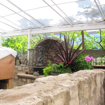 Auberge du Pommier - Outdoor Patio - French Near Me - Toronto, Ontario