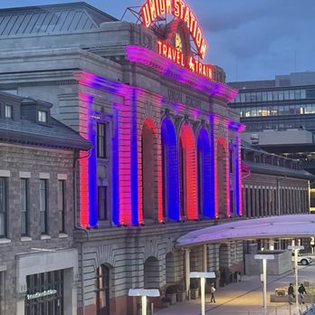Denver Union Station - Union Station at night. - Train Stations Near Me - Denver, Colorado Denver Union Station - Union Station at night. - Train Stations Near Me - Denver, Colorado