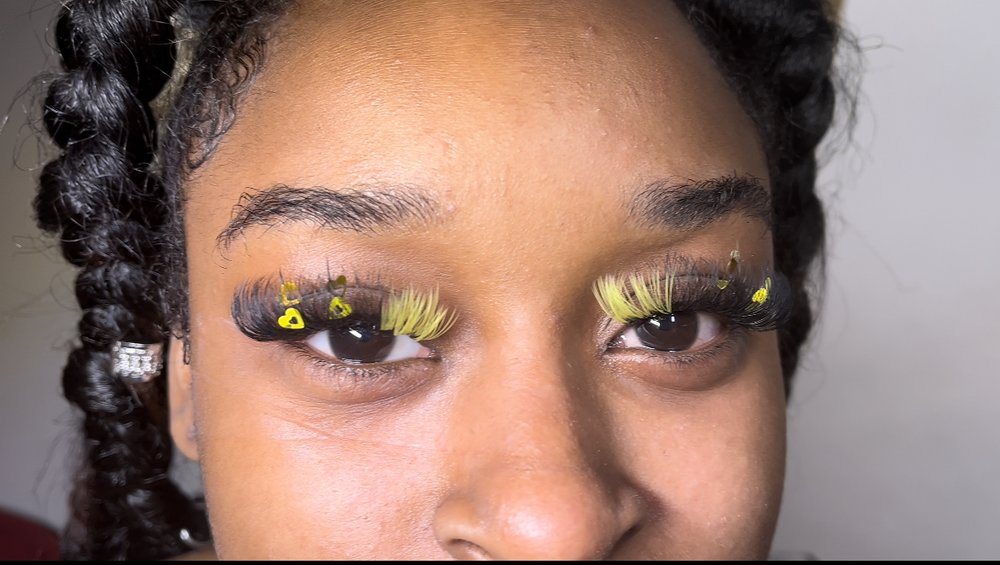 Forever Lashed Logo