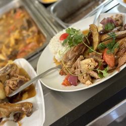 El Ceviche De Waldito - Delicious saltado de pollo and buffet
