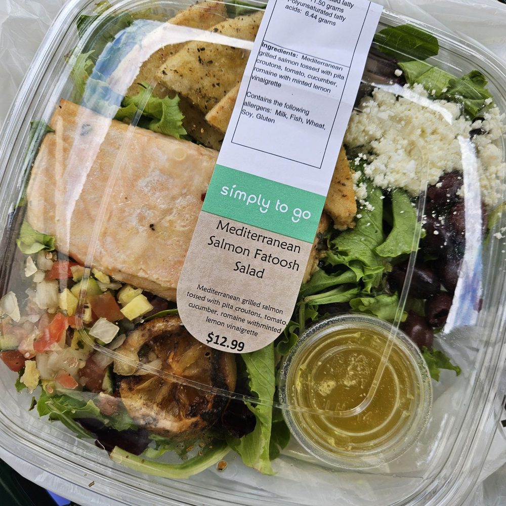 Harkness Dining Room QMC - Mediterranean Salmon Fatoosh Salad. - Cafeteria Near Me - Honolulu, Hawaii