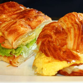 What a Bagel Eatery - 2 egg omelet, cream cheese, tomatoes and lettuce for $6.99 - Sandwiches Near Me - Vaughan, Ontario