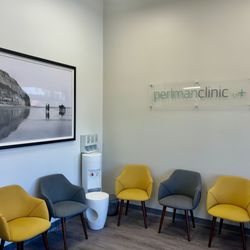 Perlman Clinic Solana Beach - Seating area 2
