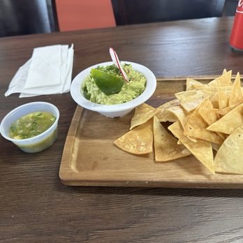 Un Taco Mas - Chips and guacamole - Mexican Near Me - San Ramon, California Un Taco Mas - Chips and guacamole - Mexican Near Me - San Ramon, California