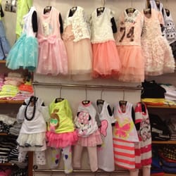 Huang Lam Childrenswear