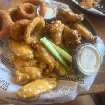 Hurricane Grill & Wings - 10 Jumbo Bone-in Wings Jumbo Onion Rings - American Near Me - Orange Beach, Alabama Hurricane Grill & Wings - 10 Jumbo Bone-in Wings Jumbo Onion Rings - American Near Me - Orange Beach, Alabama