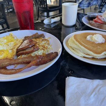 Huevos Avenue - Three meat combo breakfast with delicious pancakes. - New American Near Me - Boulder City, Nevada Huevos Avenue - Three meat combo breakfast with delicious pancakes. - New American Near Me - Boulder City, Nevada