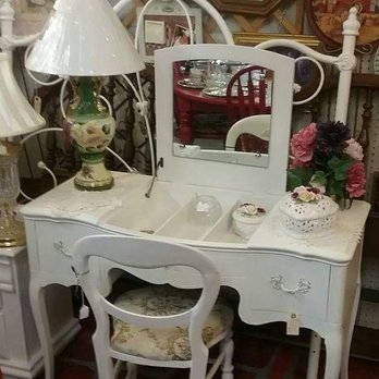 Chick N Tree Antiques - New items added daily - Antiques Near Me - Abilene, Texas