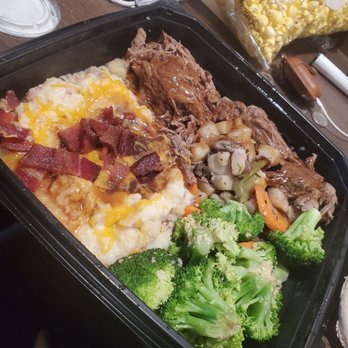 Black Bear Diner Colton - Pot roast loaded mash and broccoli - Diners Near Me - Colton, California Black Bear Diner Colton - Pot roast loaded mash and broccoli - Diners Near Me - Colton, California