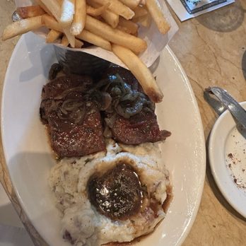 The Cheesecake Factory - Meatloaf and mashed potato lunch plate - Desserts Near Me - Orlando, Florida