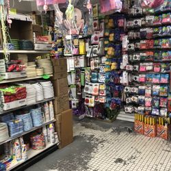 99 Cent Dreams - Home goods, paper plates,cups, napkins, party decorations