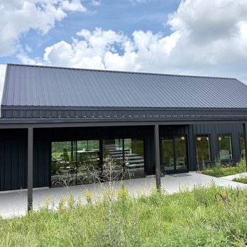 Burnt Hill Farm - The Lounge - Wineries Near Me - Clarksburg, Maryland
