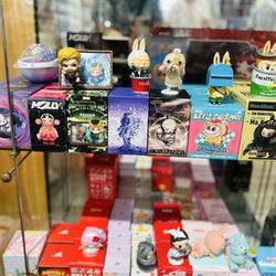 Original Grail - Figurines