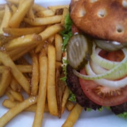 Center Pub - Klassisk burger...