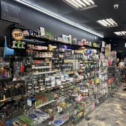 OneLove Arcadia - Smoke Shop