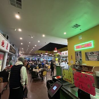 Alice’s Kitchen - Inside - Noodles Near Me - Temple City, California