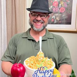 Cereal birthday cake! Pure awesomeness!