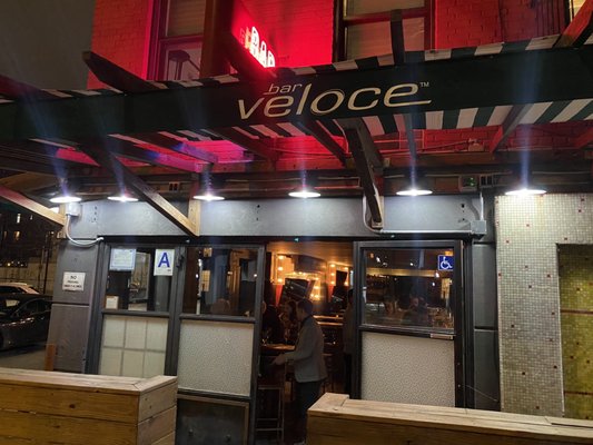 Bar Veloce by null