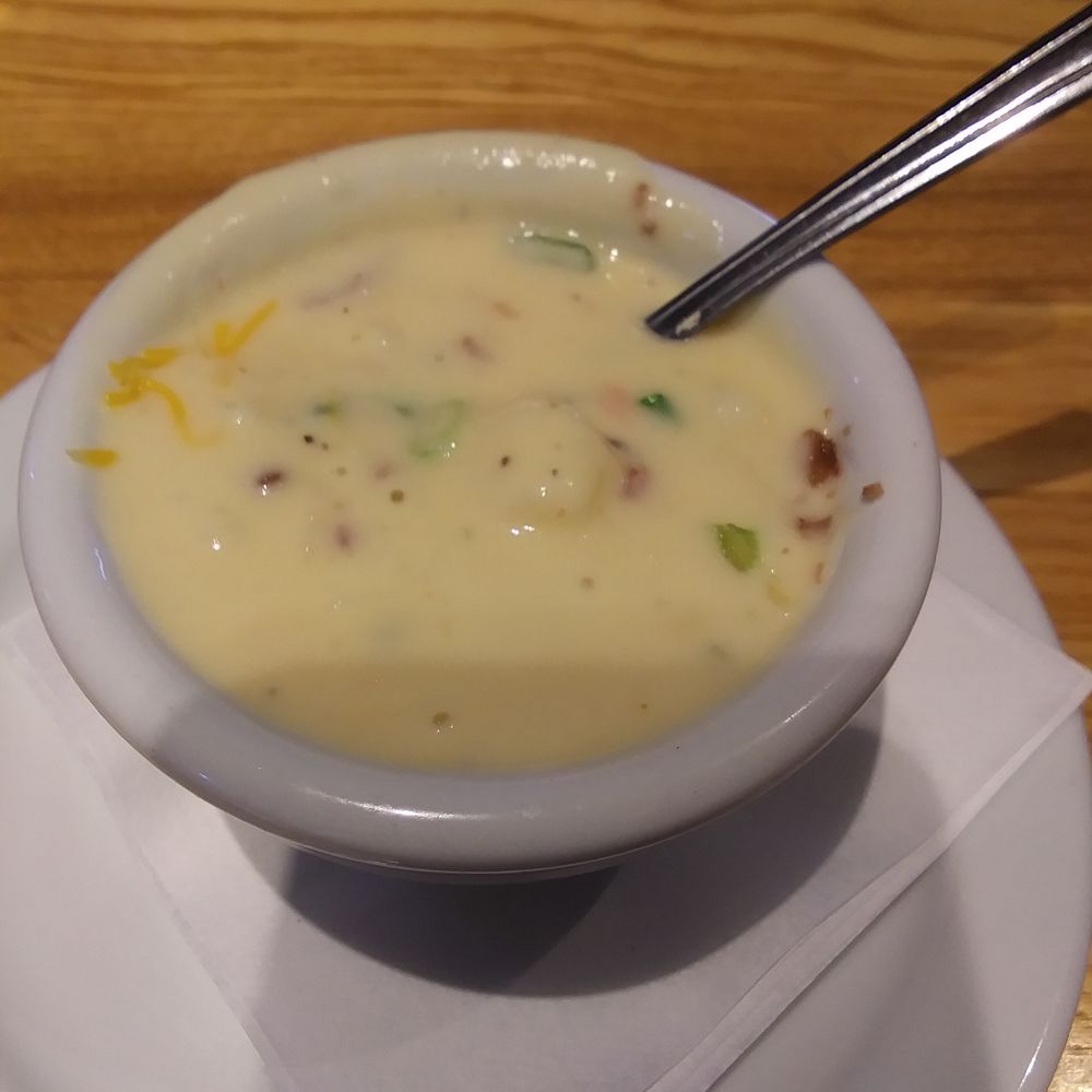 Chili's - Bars Near Me - Appleton, Wisconsin