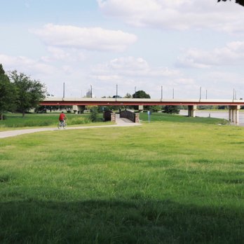 Oklahoma River Trails - There are very few bikers or runner on the trail. - Hiking Near Me Oklahoma River Trails - There are very few bikers or runner on the trail. - Hiking Near Me