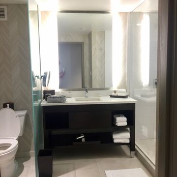 Hyatt Regency Aurora-Denver Conference Center - Bathroom - Deluxe King - Hotels Near Me - Aurora, Colorado Hyatt Regency Aurora-Denver Conference Center - Bathroom - Deluxe King - Hotels Near Me - Aurora, Colorado