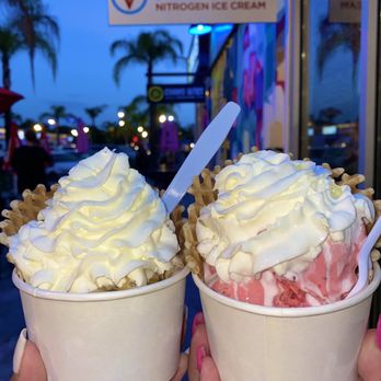 Sub Zero Nitrogen Ice Cream Wesley Chapel - two cups of ice cream - Ice Cream & Frozen Yogurt Near Me - Wesley Chapel, Florida Sub Zero Nitrogen Ice Cream Wesley Chapel - two cups of ice cream - Ice Cream & Frozen Yogurt Near Me - Wesley Chapel, Florida