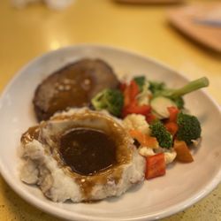 Polly's Pies - My Classic Meatloaf dinner