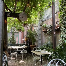 MAISON PREMIERE - Updated February 2026 - 2012 Photos & 1348 Reviews