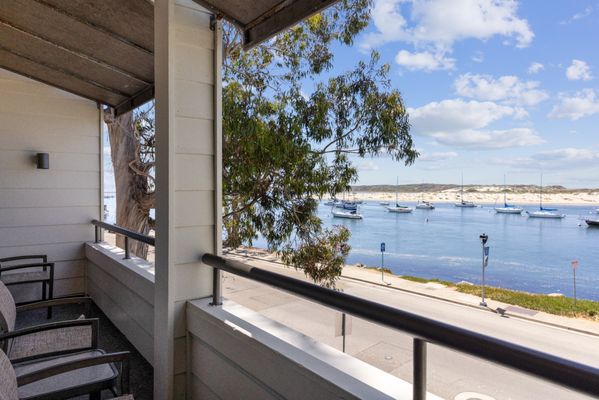 456 Embarcadero Inn & Suites by null