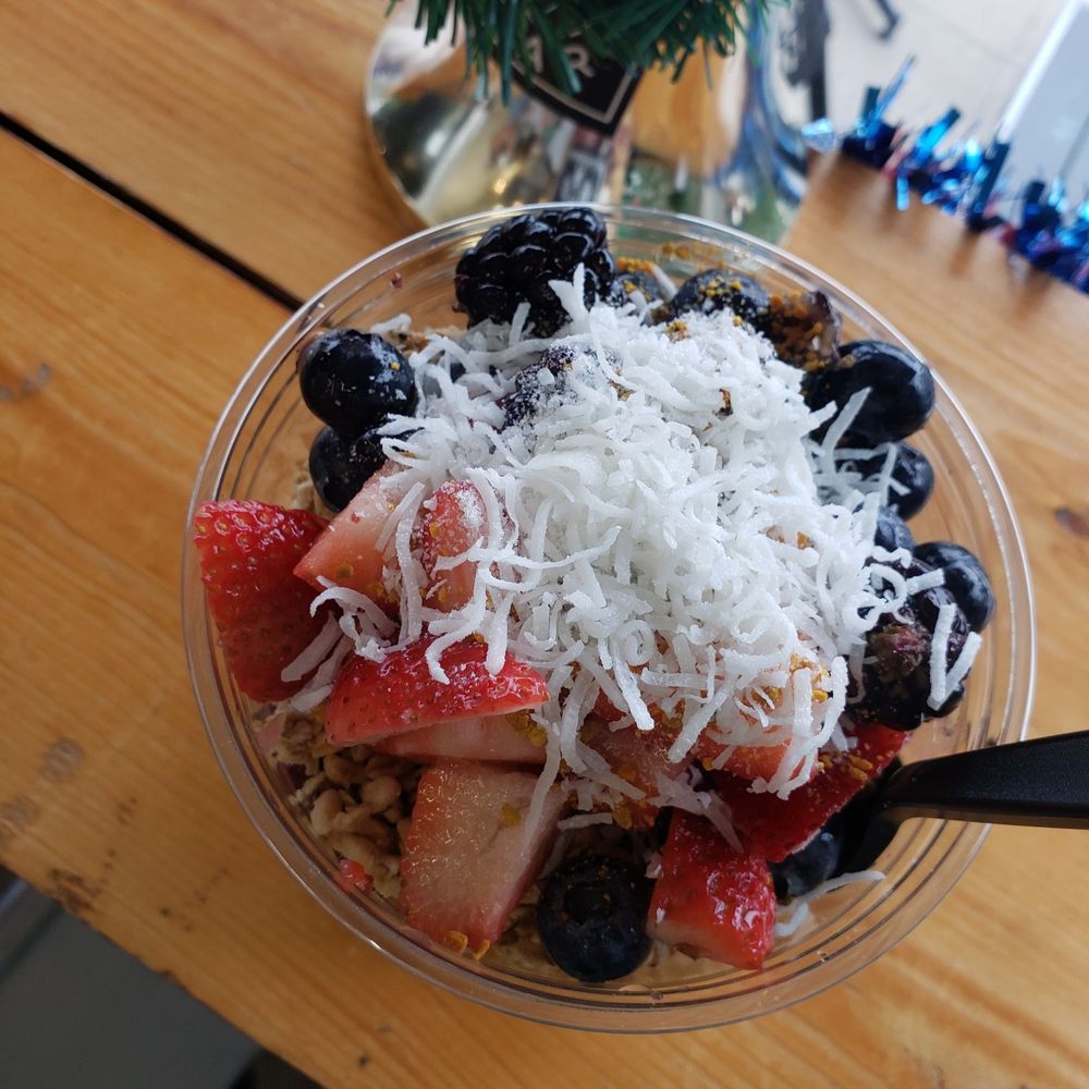 Acai bar  - Berry Me! - Acai Bowls Near Me - Pasadena, California