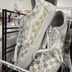 Green World Thrift Market - Yellow stained and dirty used vans for $12.
