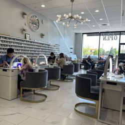 Miss Nail Lounge - Half of the salon, manicure section.