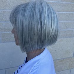 Ceron Hair Studio - Memorial Green - Modern and chic bob on beautiful natural grey hair created by Crystal @livedin_hairloverhouston