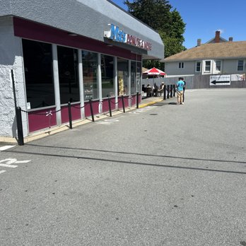 Ma's Donuts and More - Donuts Near Me - Middletown, Rhode Island
