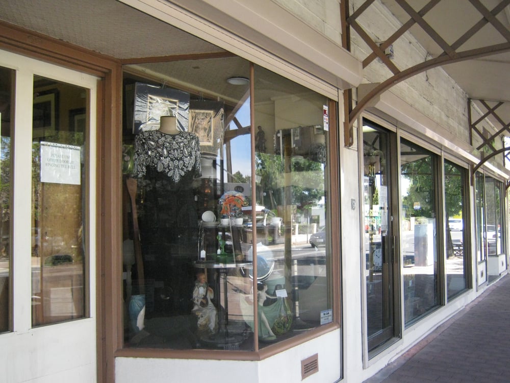 PHILICIA ANTIQUES COLLECTABLES Updated September 2024 317 Goodwood