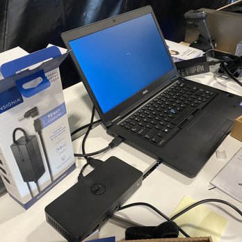 Best Buy - Cascade Station - 90 watt Universal Laptop Charger test before buying - Electronics Near Me - Portland, Oregon Best Buy - Cascade Station - 90 watt Universal Laptop Charger test before buying - Electronics Near Me - Portland, Oregon