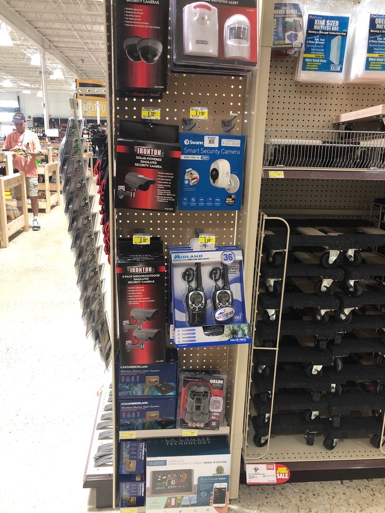 NORTHERN TOOL + EQUIPMENT Updated September 2024 6851 Veterans