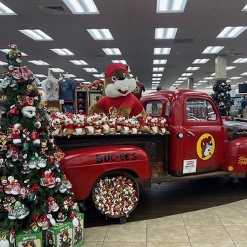 Buc-ee's - Gas Stations Near Me - Calhoun, Georgia