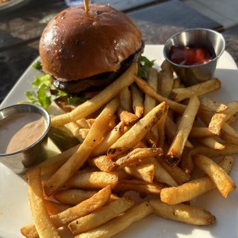 Worthy Brewing - Breweries Near Me - Bend, Oregon