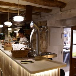 La Sosenga - interior - Catalan Near Me - Barcelona, B